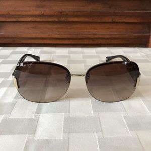 Coach Pre-owned Ladies Sunglasses